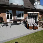 With 3 Bedrooms Hébergement de vacances *