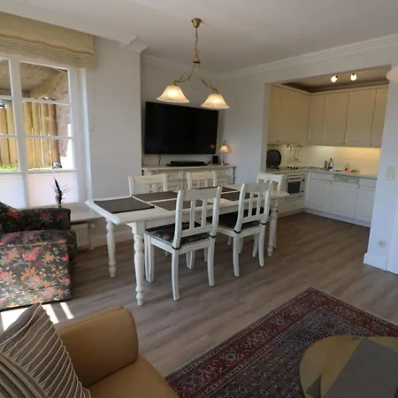 Nyaraló With 3 Bedrooms *