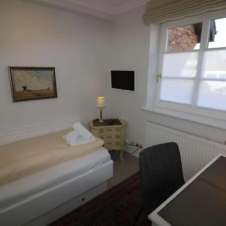 With 3 Bedrooms Wenningstedt-Braderup
